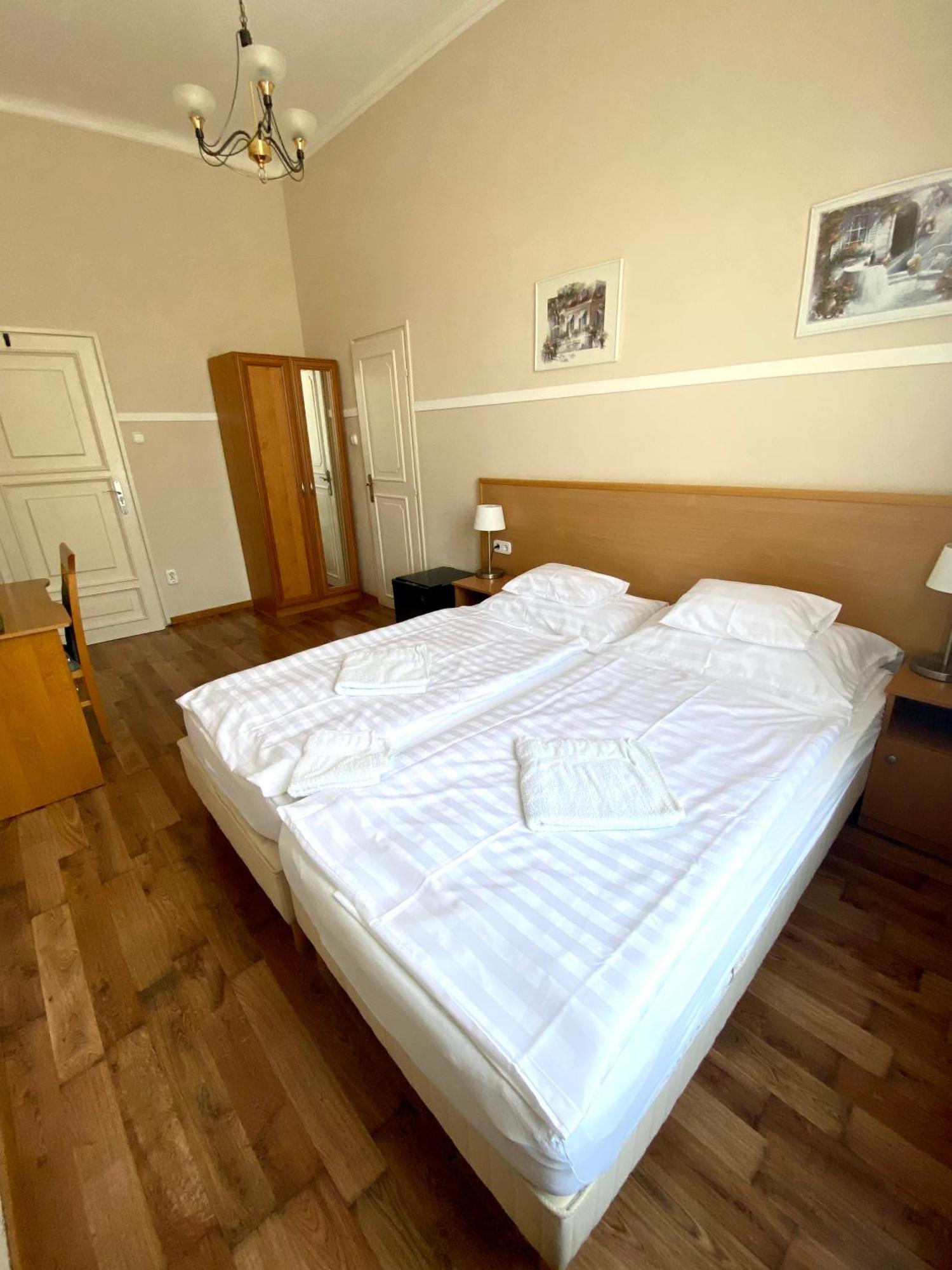 Peto Apartman Győr Eksteriør bilde